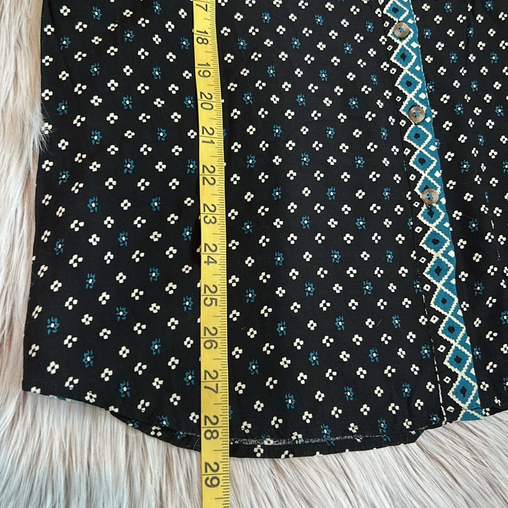 Akemi + Kin Anthropologie Ira Tribal Print Tunic Top Women's Small Black Blue - Picture 7 of 8